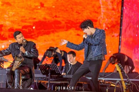 Il Concerto di Dimash Qudaibergen: Una Sinfonia Kazaka che Innamorò l'Italia!