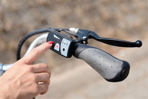 Electric Bike Throttle How It Works: A Symphony of Speed and Serendipity