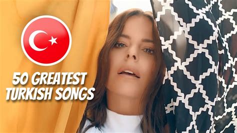 Gülşen's Bayrami Music Video Sparks Controversy:  Turkish Pop Sensation Takes on Censorship with Bold Statement!